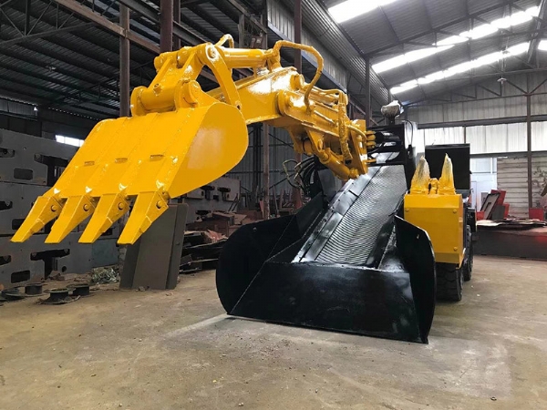 礦用挖掘式裝載機(jī)