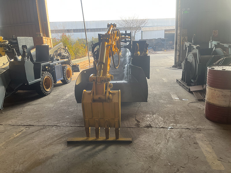 礦用挖掘式裝載機（扒渣機）